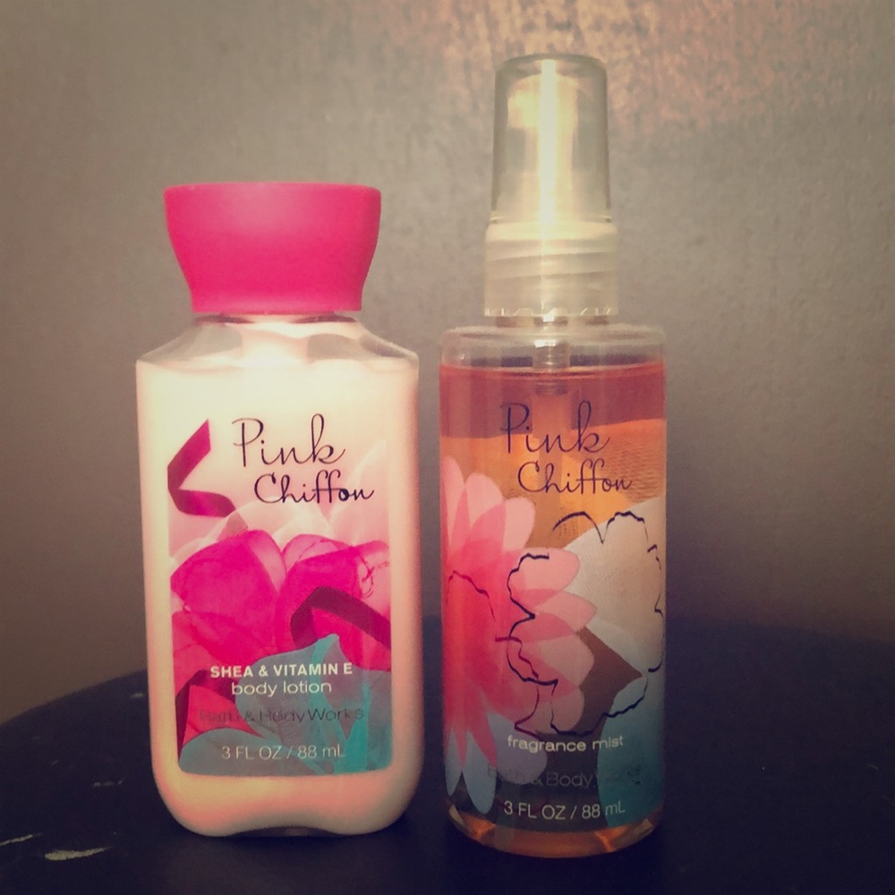 Pink chiffon gift set!